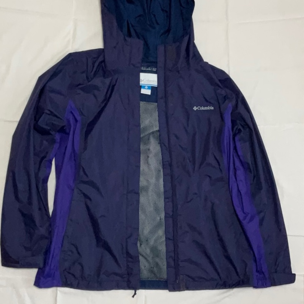 Columbia Omni-Tech, Packable, Hooded, Mesh-lined Windbreaker RainJacket, Large